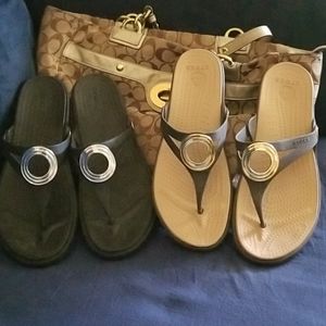 2 pair Crocs sandal/flip flop